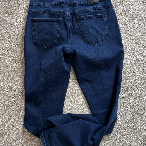 JAG Jeans - Pull on Size 6/28 - Dark Wash - Picture 4 of 6